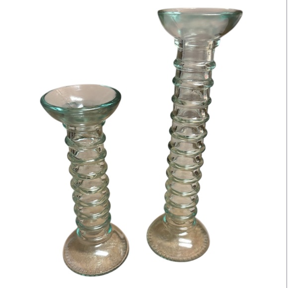 Set of 2 - Vintage La Mediterranea Recycled Clear/Green Glass Candlesticks. - Picture 5 of 5